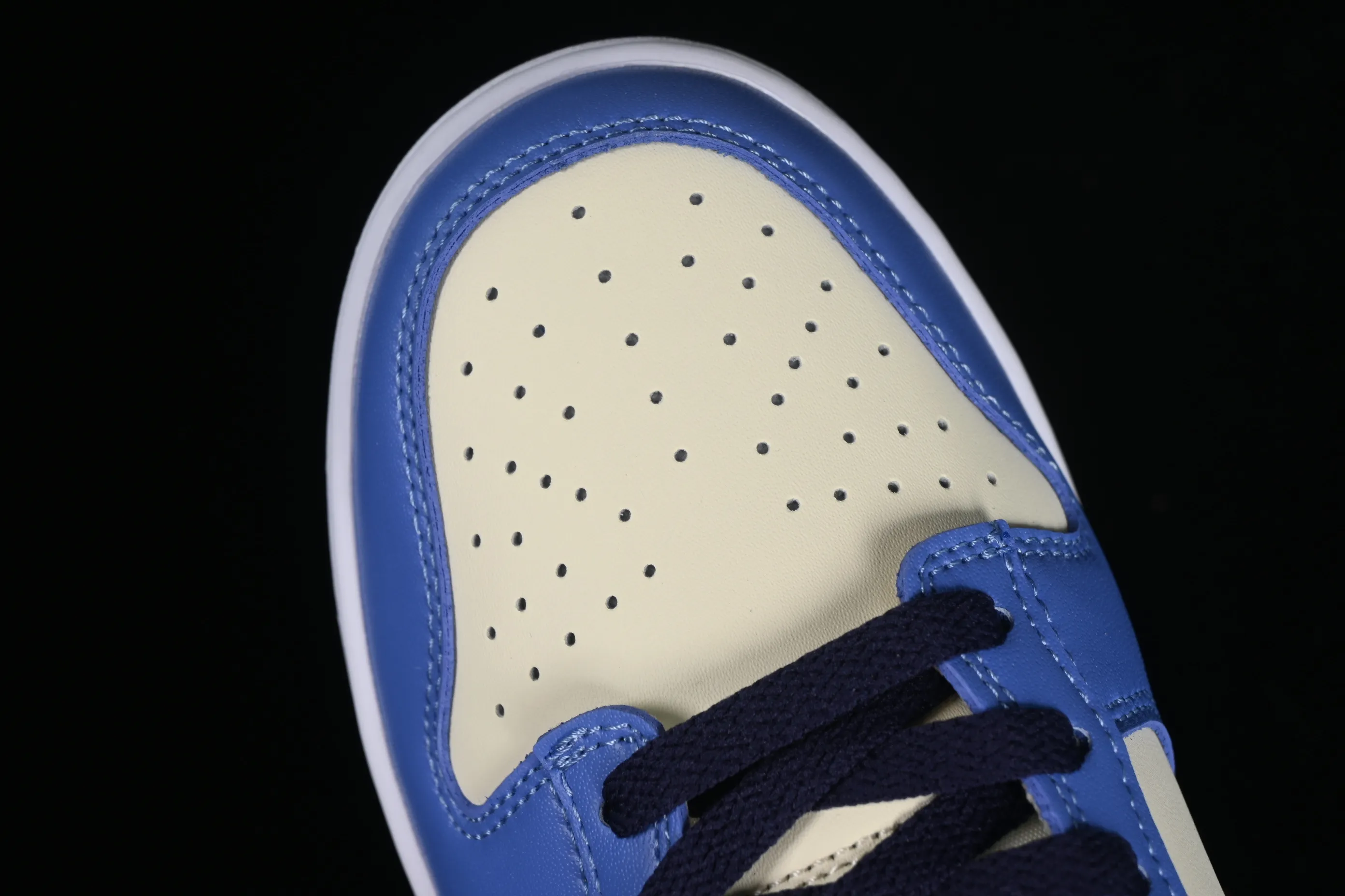 All categories Nk SB Dunk series Nk SB Dunk Low low-top sneakers Nk Dunk Low white, blue and red color SB low-top casual sneakers FV8119-161